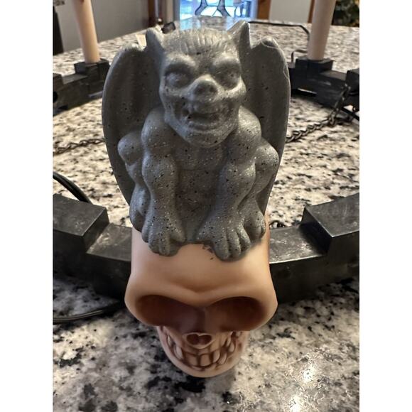 Vtg Gemmy Haunted 16” Spooky Chandelier With Sound & Flickering Lights Gargoyles - Picture 9 of 17